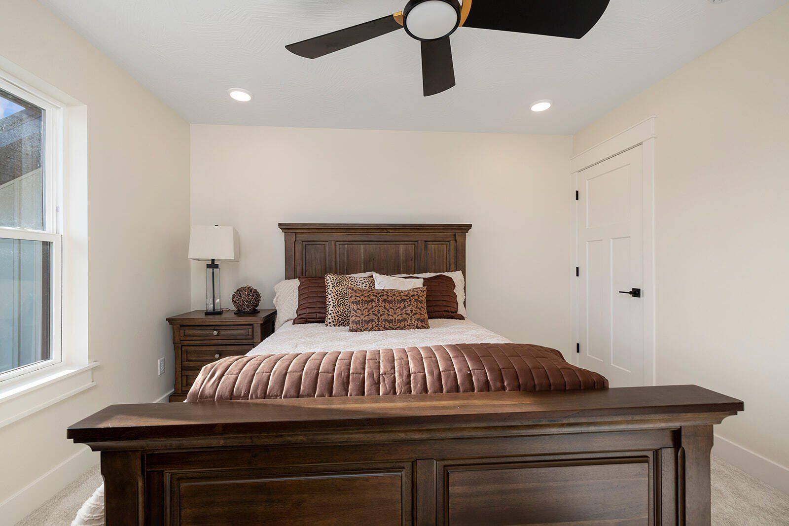 4412 S 86Th Road. Bolivar, MO 65613