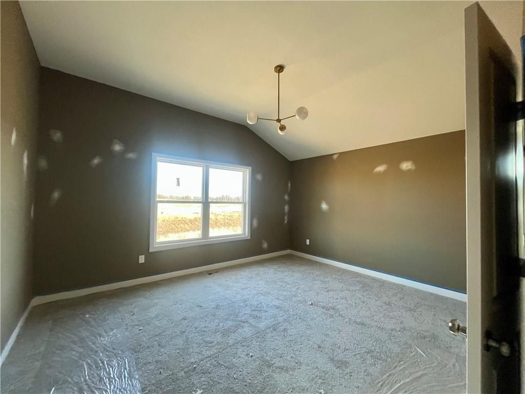 9419 Nw Belleview Avenue. Kansas City, MO 64155