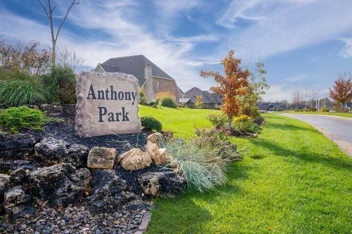 6032 S Clay Avenue. Springfield, MO 65810