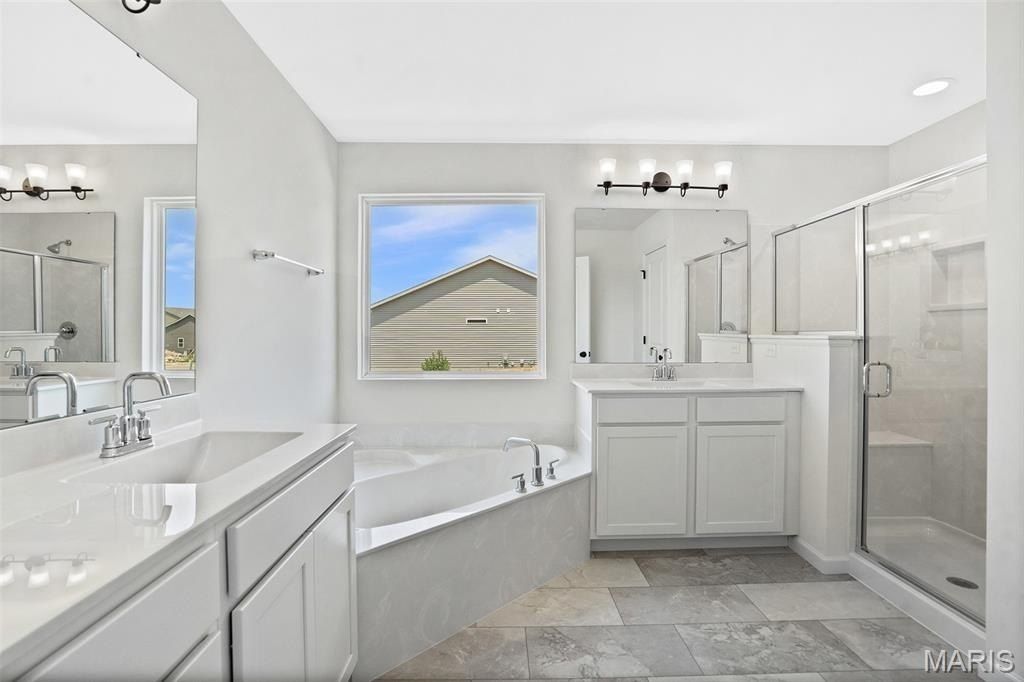 549 Evening Primrose Drive. Wentzville, MO 63385