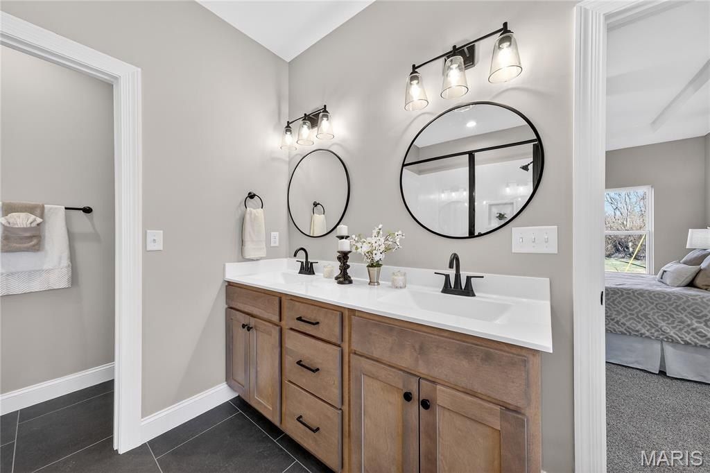 729 Norwich Drive. Saint Charles, MO 63301