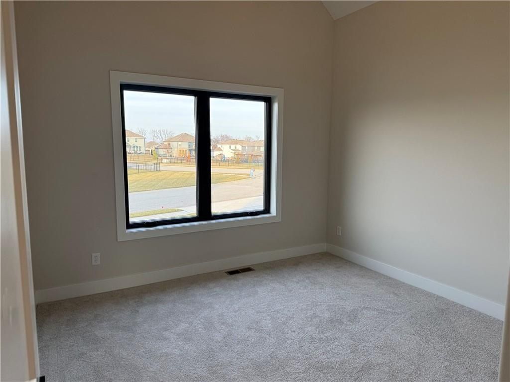 2303 Sw Serena Place. Lees Summit, MO 64082