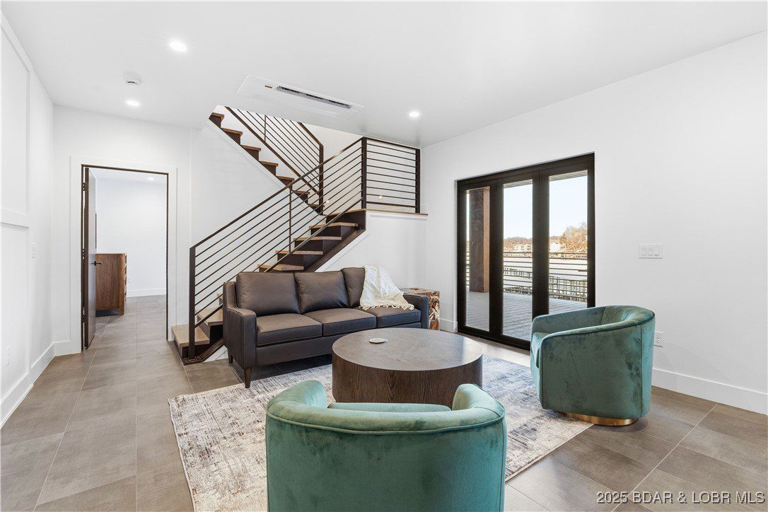 507 Redbud Court. Lake Ozark, MO 65049