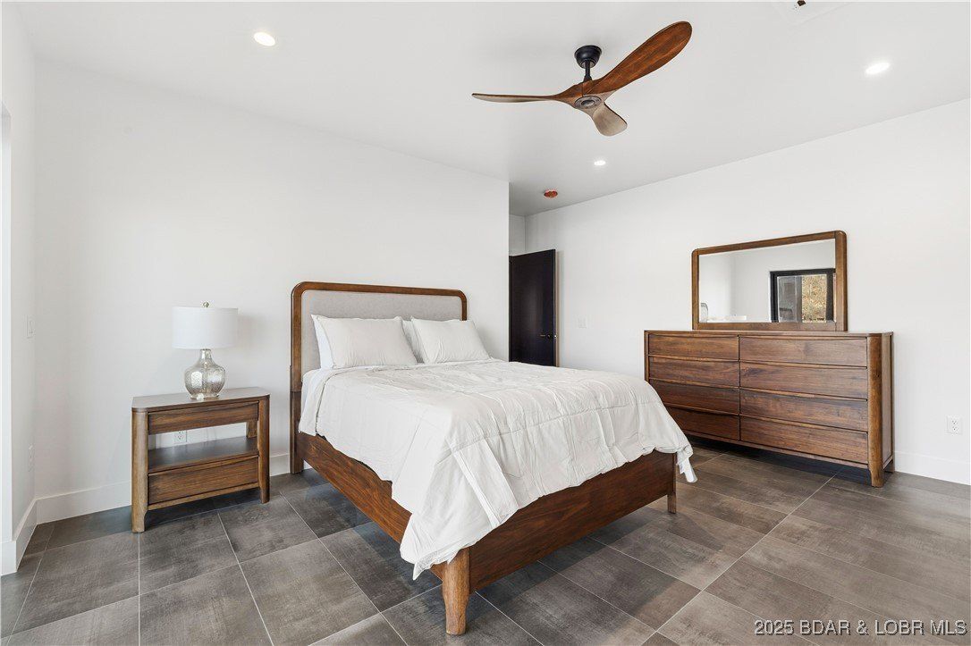 Redbud Court. Lake Ozark, MO 65049