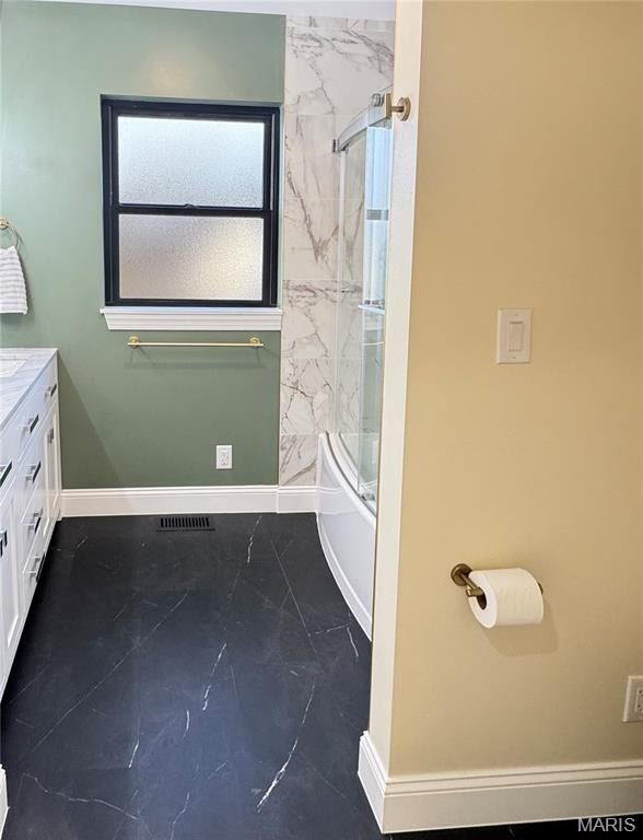 1716 Pottery Road. Washington, MO 63090