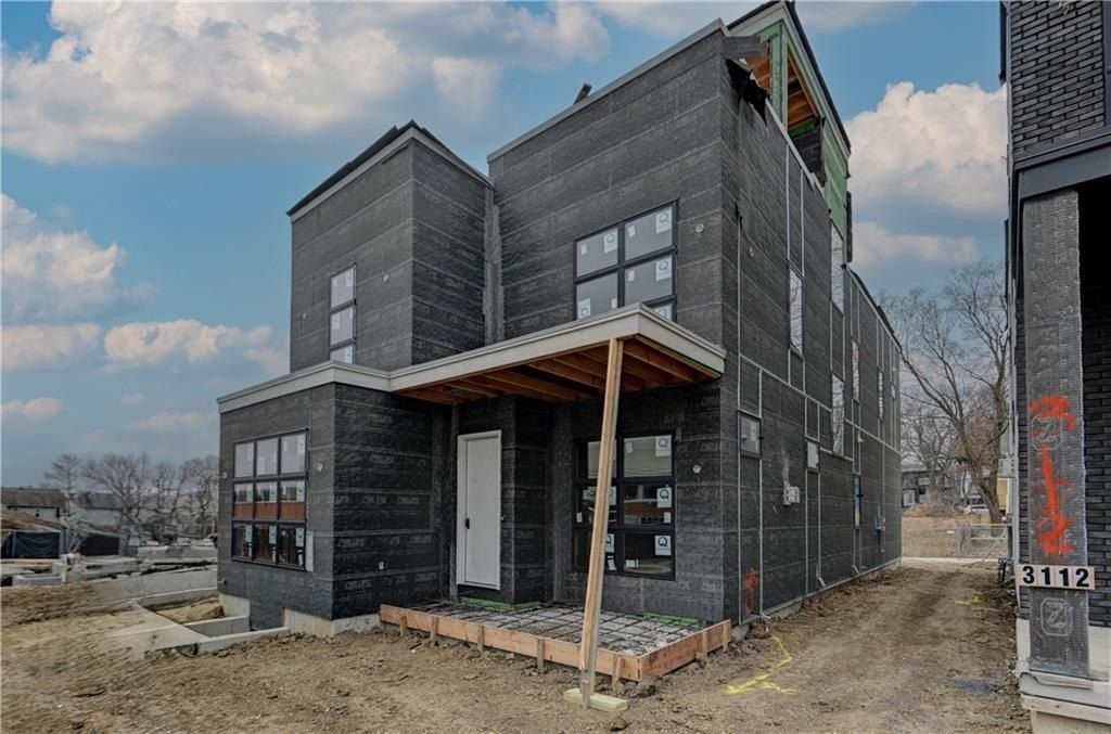 3116 Oak Street. Kansas City, MO 64111