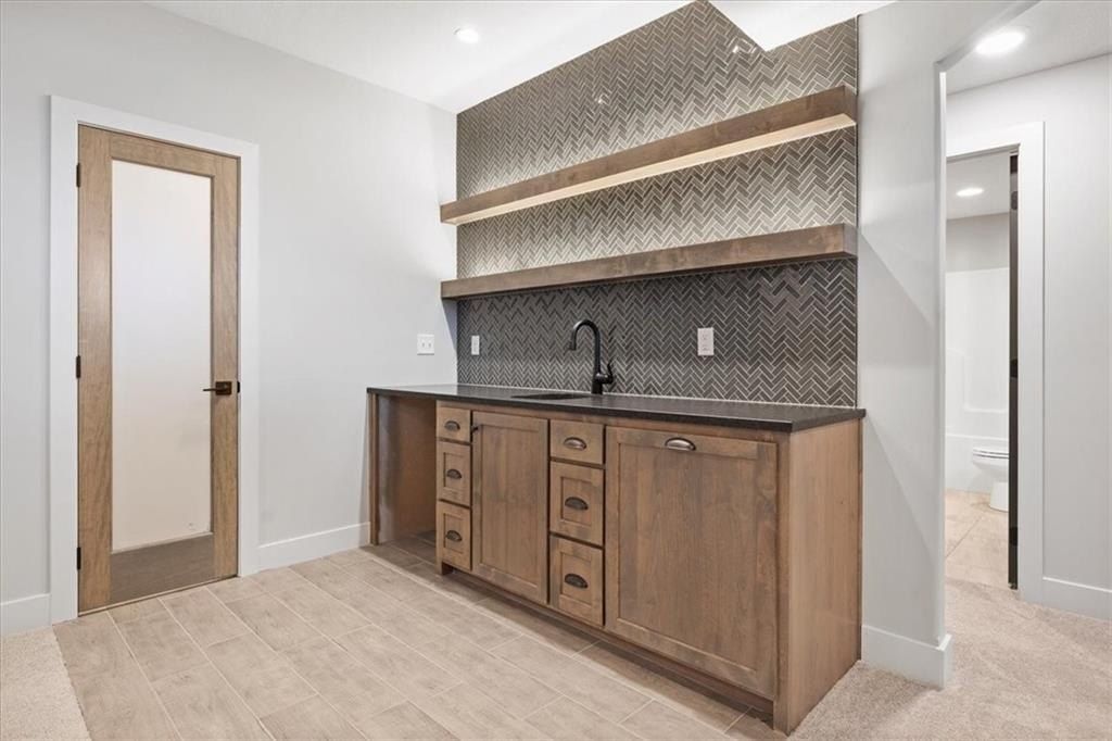 3222 Sw Enoch Street. Lees Summit, MO 64082