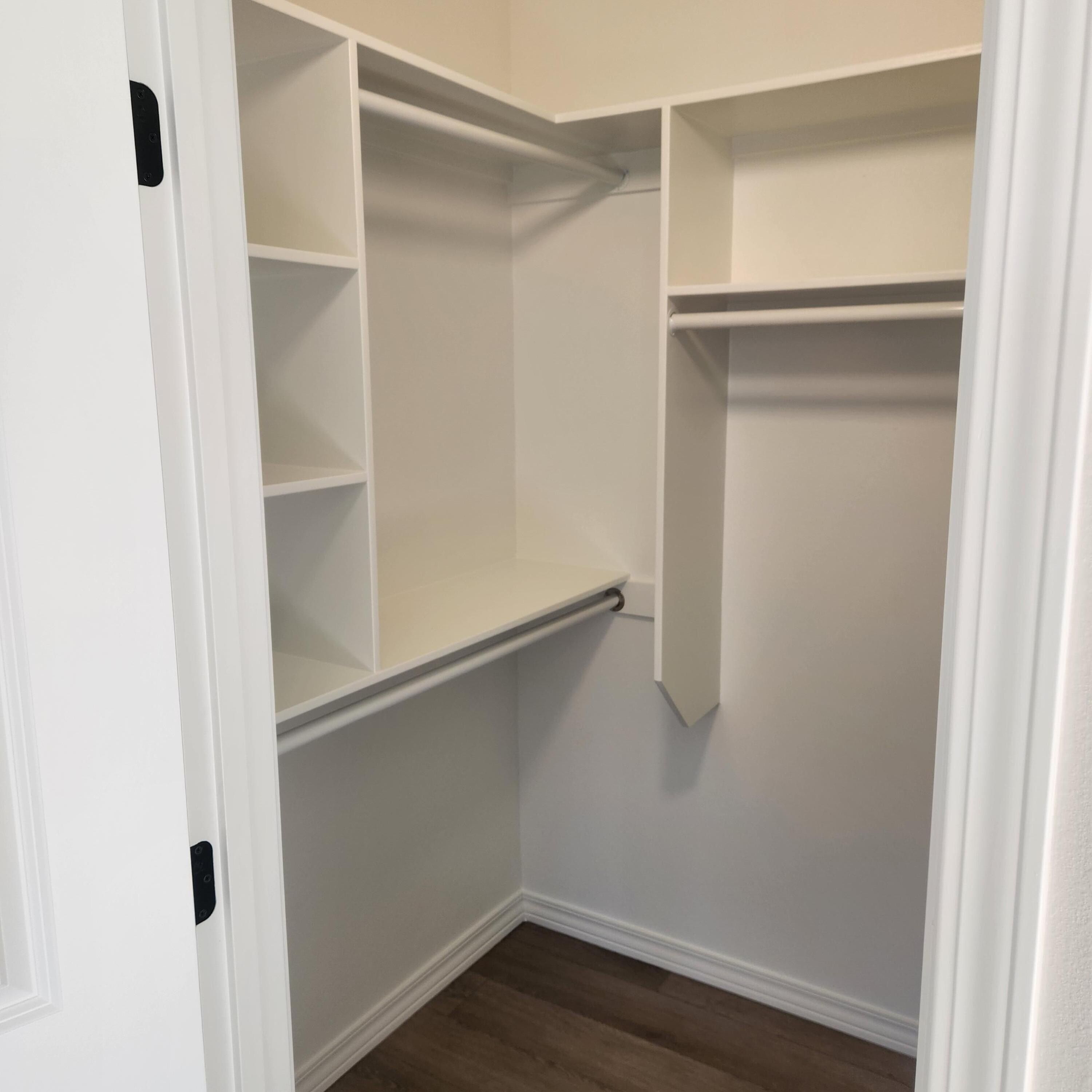 806 E Elm Street. Ozark, MO 65721