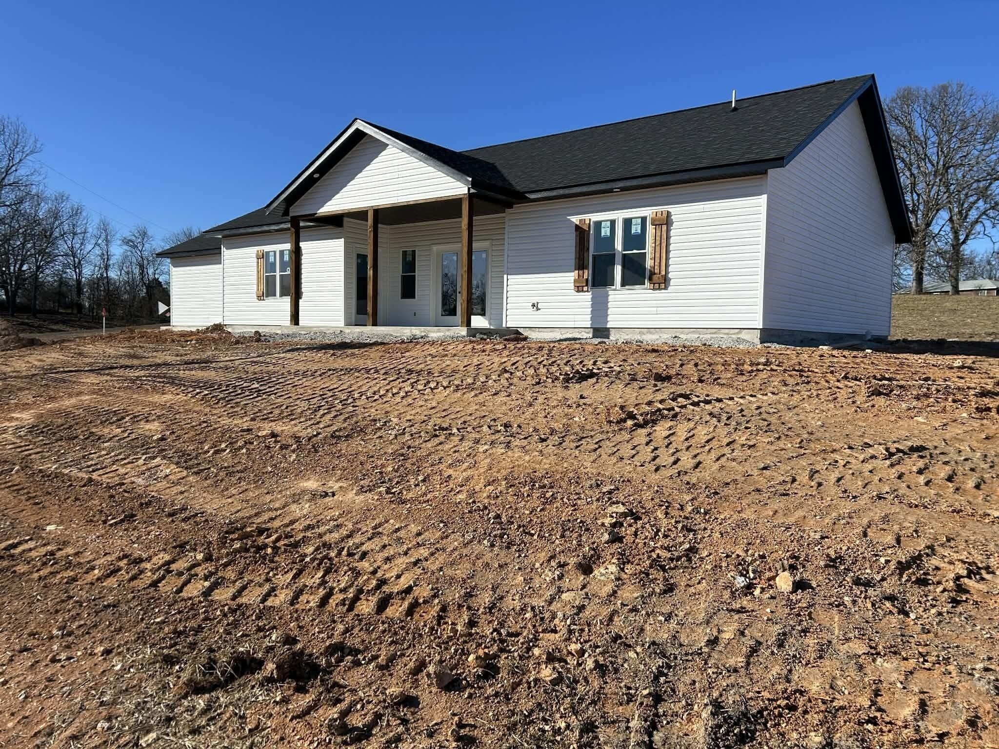 Private Drive 5763. Ava, MO 65608