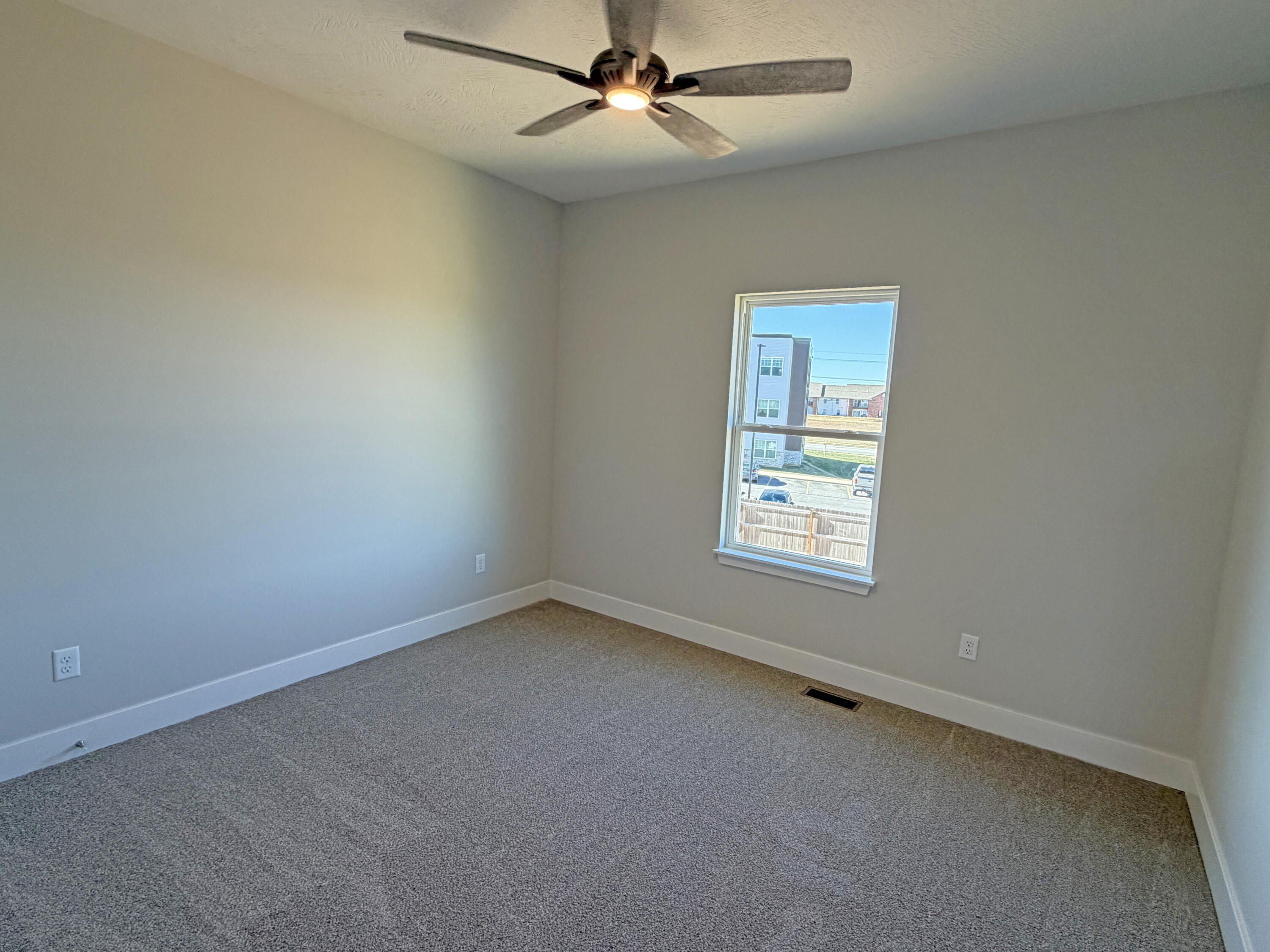 1281 N Maxine Avenue. Nixa, MO 65714