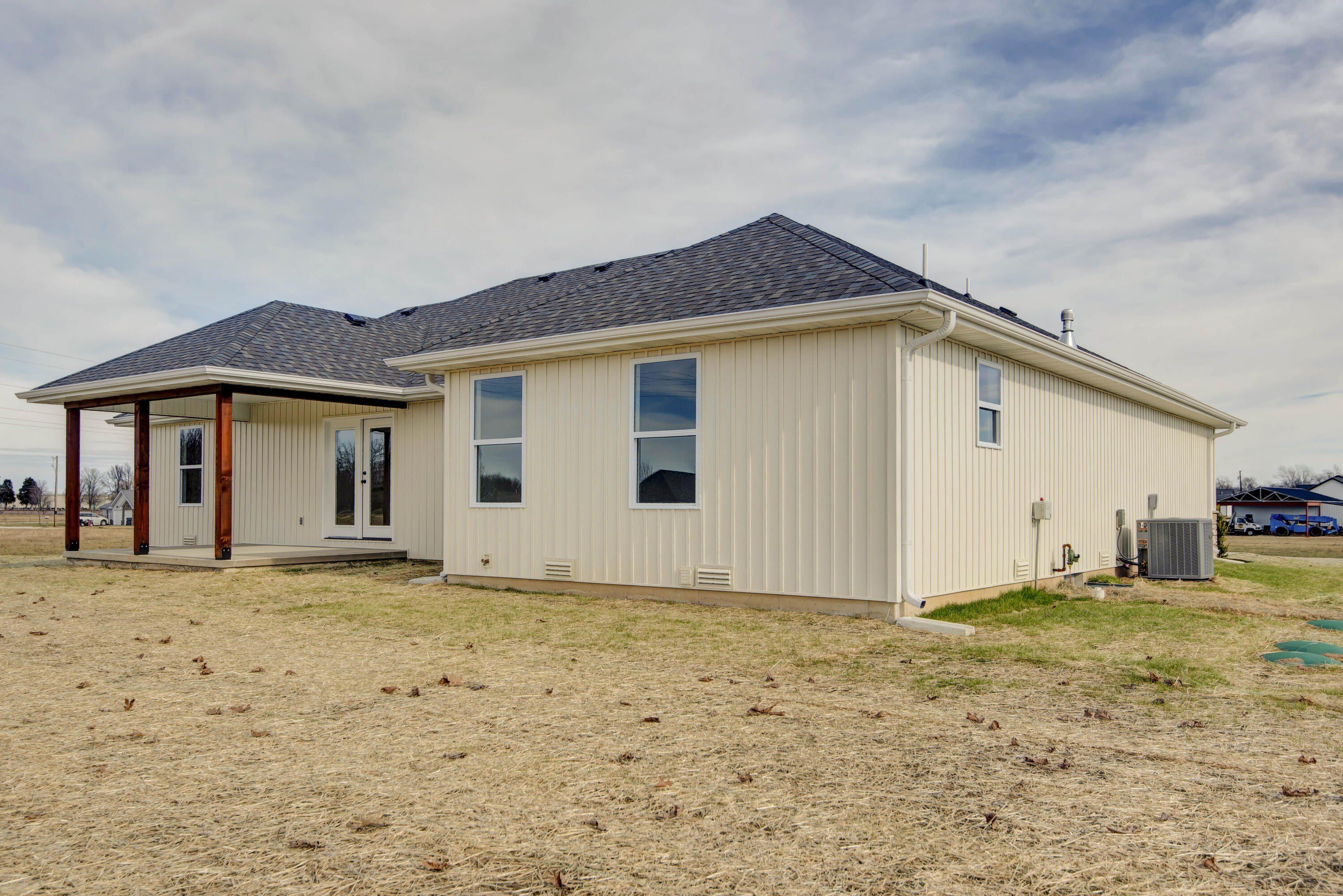 Bruce Drive. Seymour, MO 65746