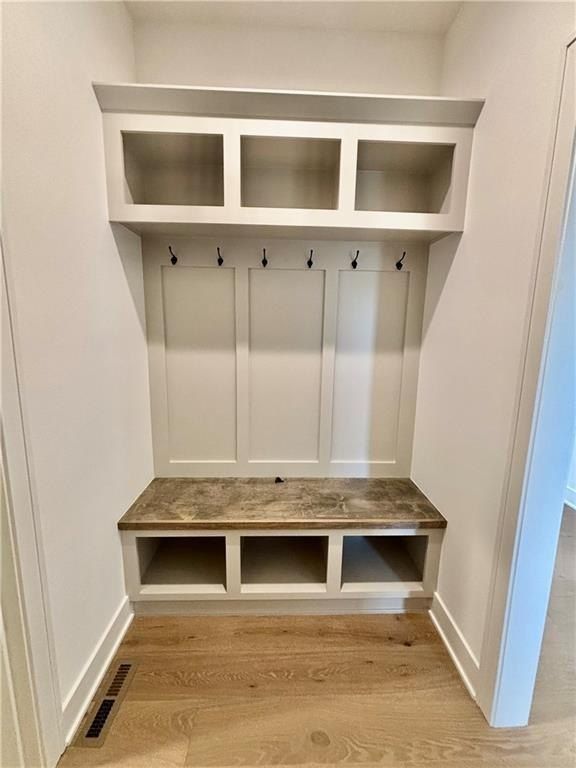 1204 Nw 5Th Street. Oak Grove, MO 64075