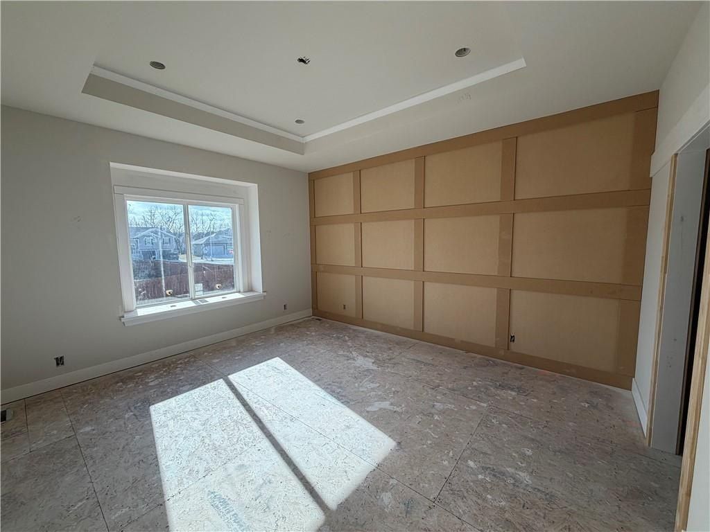 913 Se Hickorywood Drive. Grain Valley, MO 64029