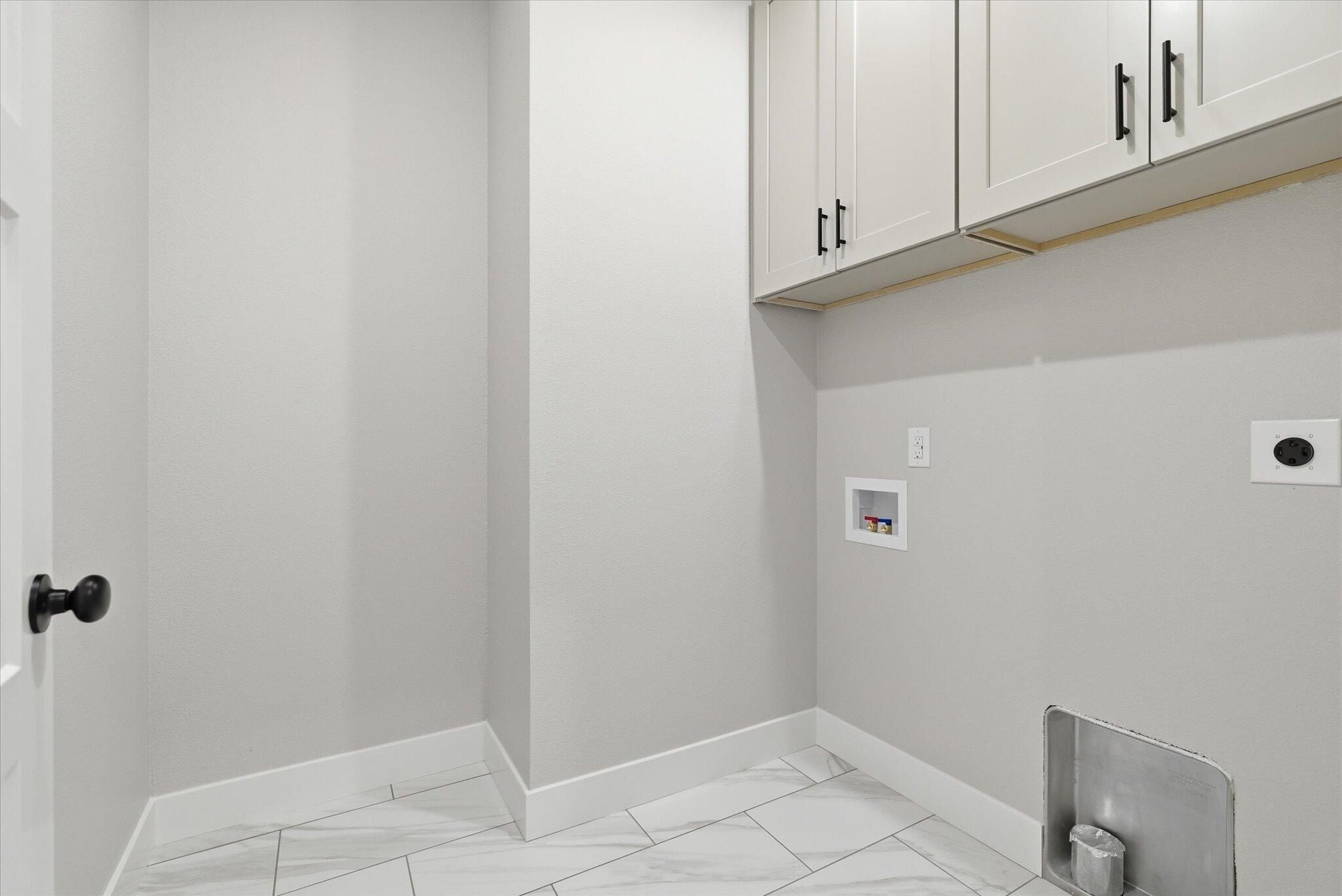 1370 N Collins Drive. Republic, MO 65738