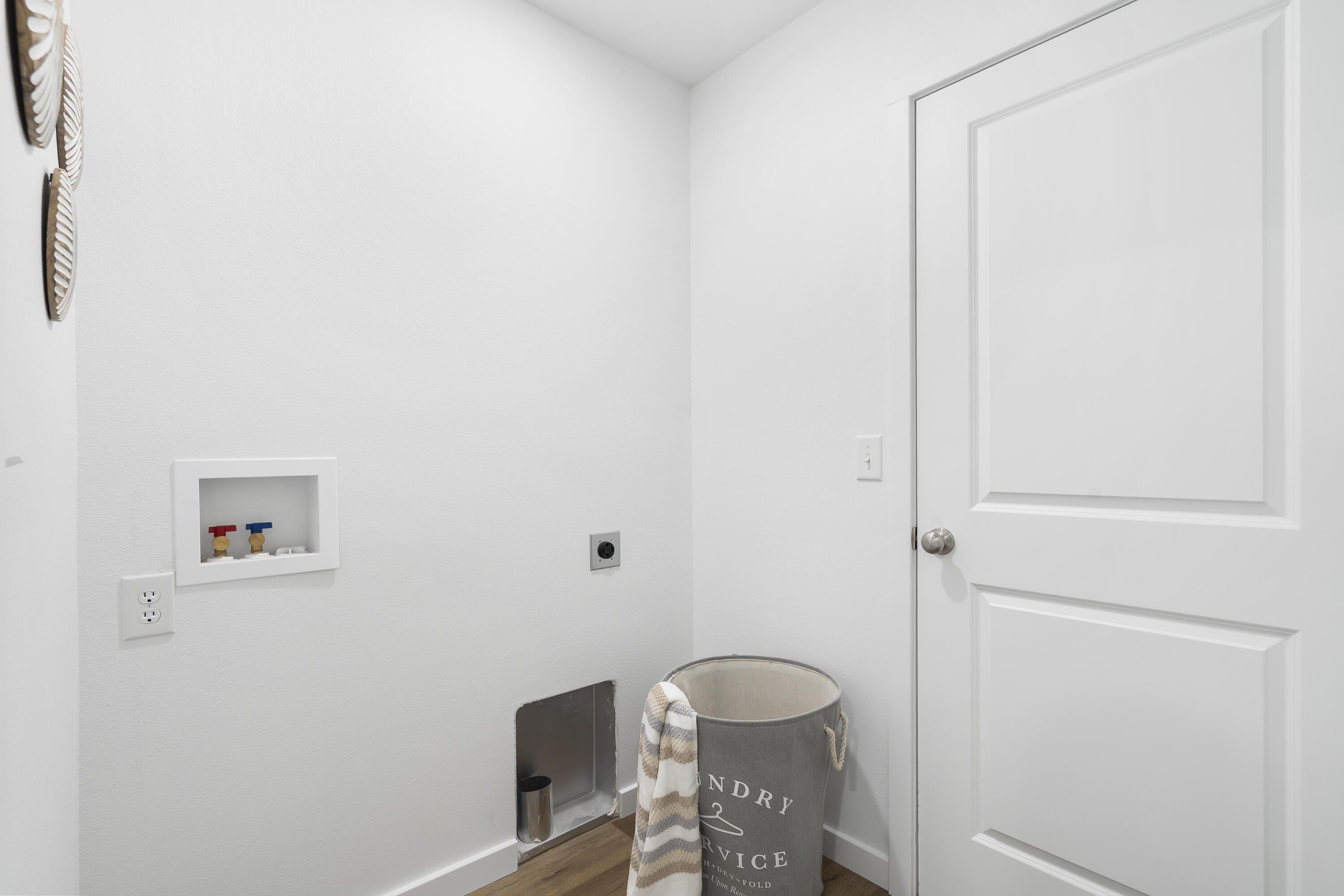 222 S Chesterfield Avenue. Rogersville, MO 65742