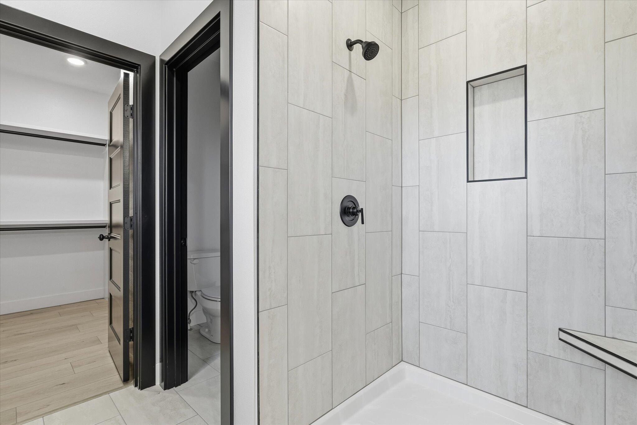 1371 N Collins Drive. Republic, MO 65738