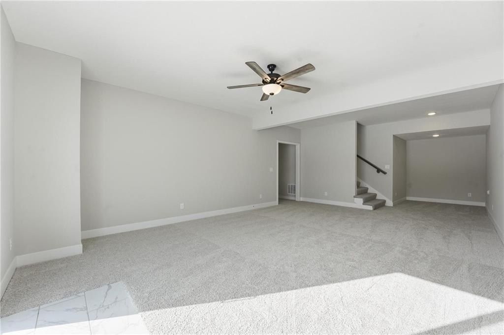 3017 Nw 95Th Terrace. Kansas City, MO 64154