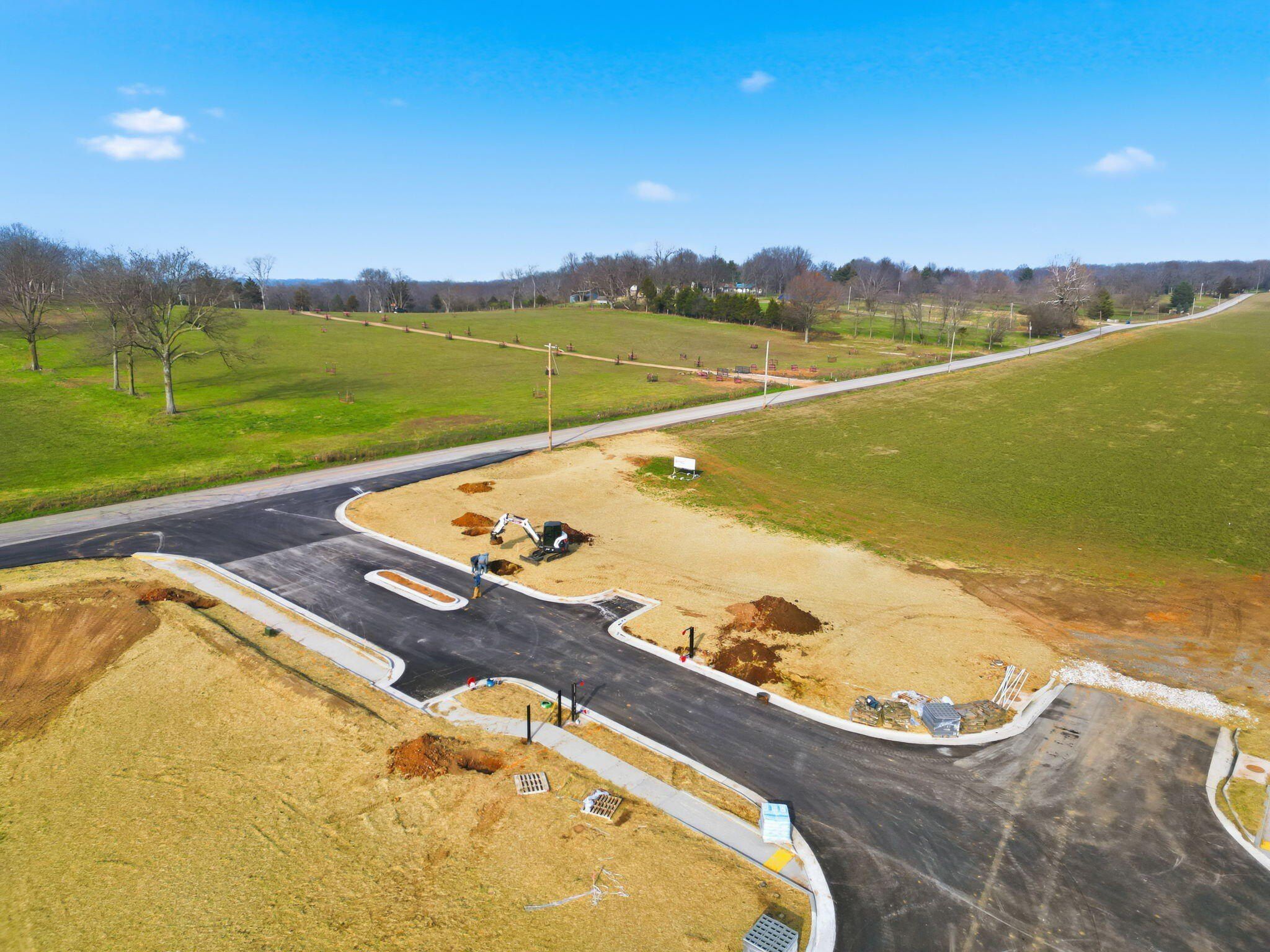 S Crepe Myrtle Lane. Springfield, MO 65809