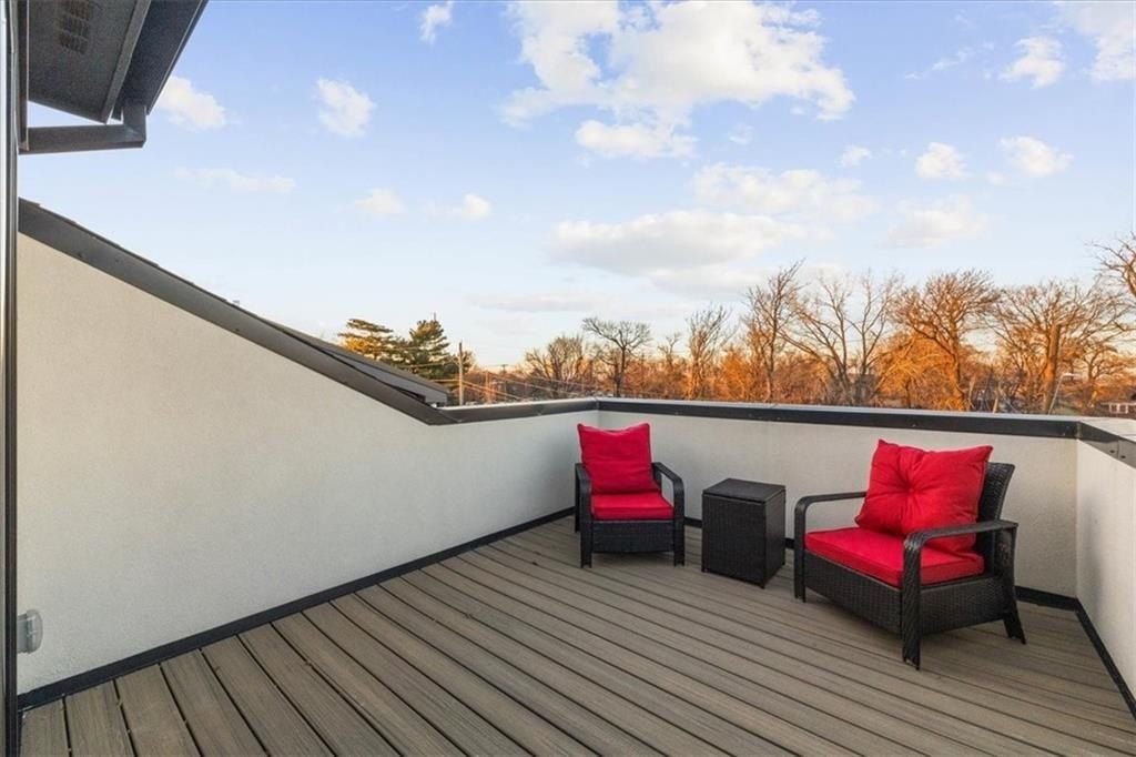 1229 E 29Th Street. Kansas City, MO 64109