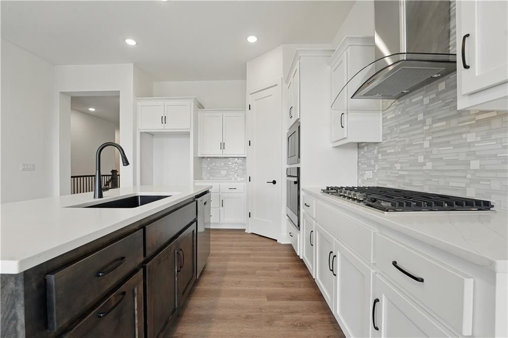 1710 Nw 105Th Street. Kansas City, MO 64155