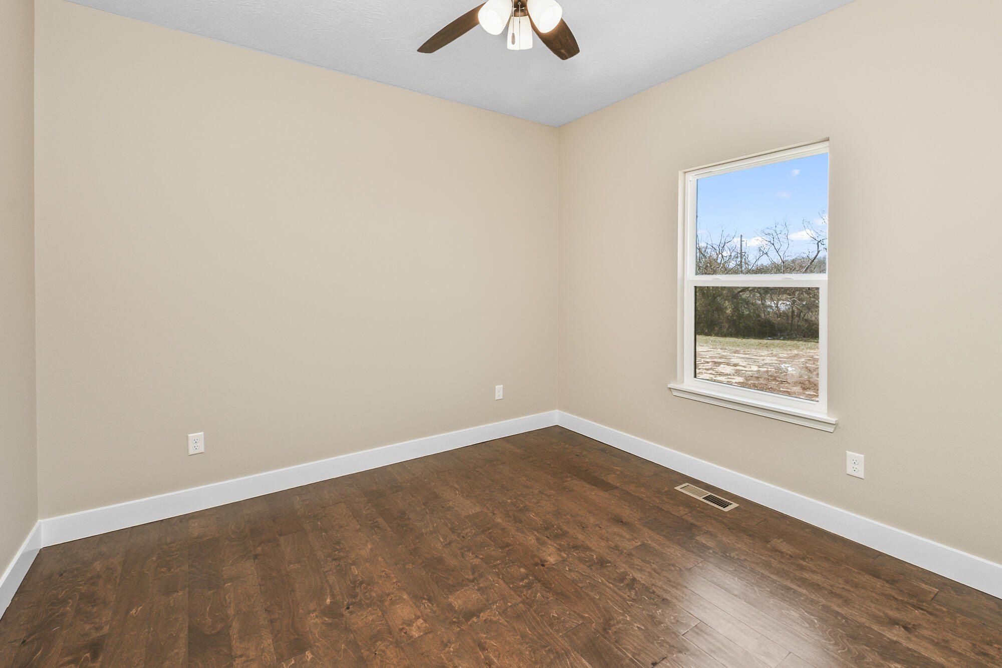 367 Knightsway. Billings, MO 65610