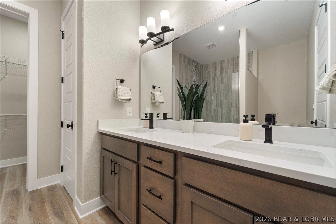 1184 Jeffries Road Unit 519. Osage Beach, MO 65065