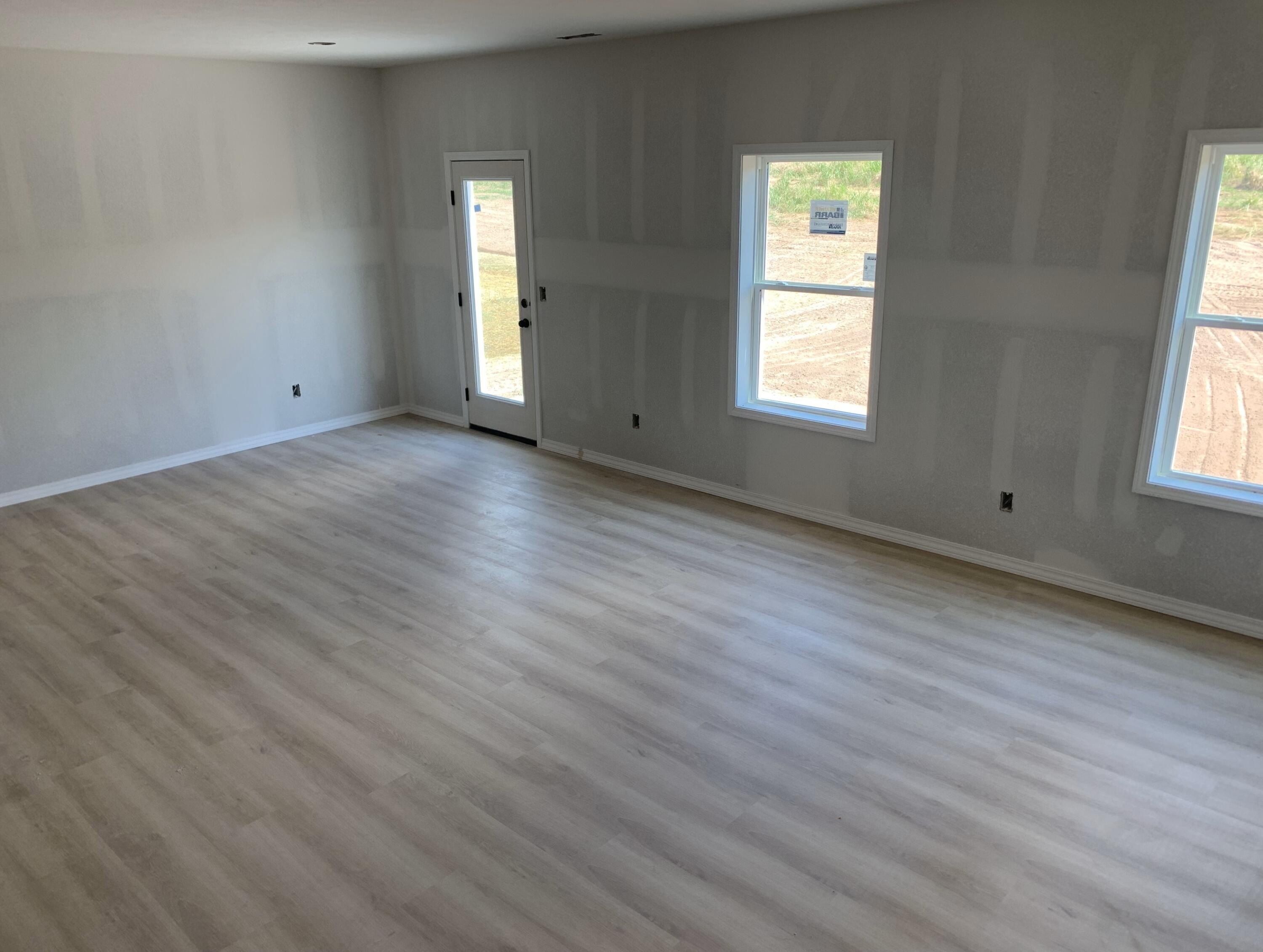 W Castor. Nixa, MO 65714