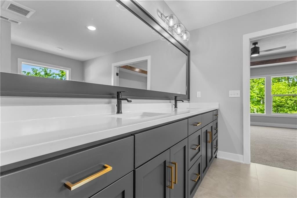 5143 Nw 47Th Terrace. Riverside, MO 64150