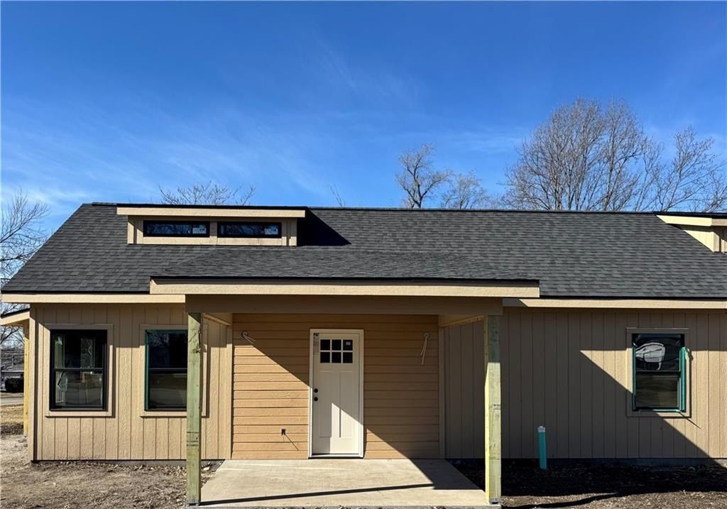 404 W Cornhill Street. Cameron, MO 64429