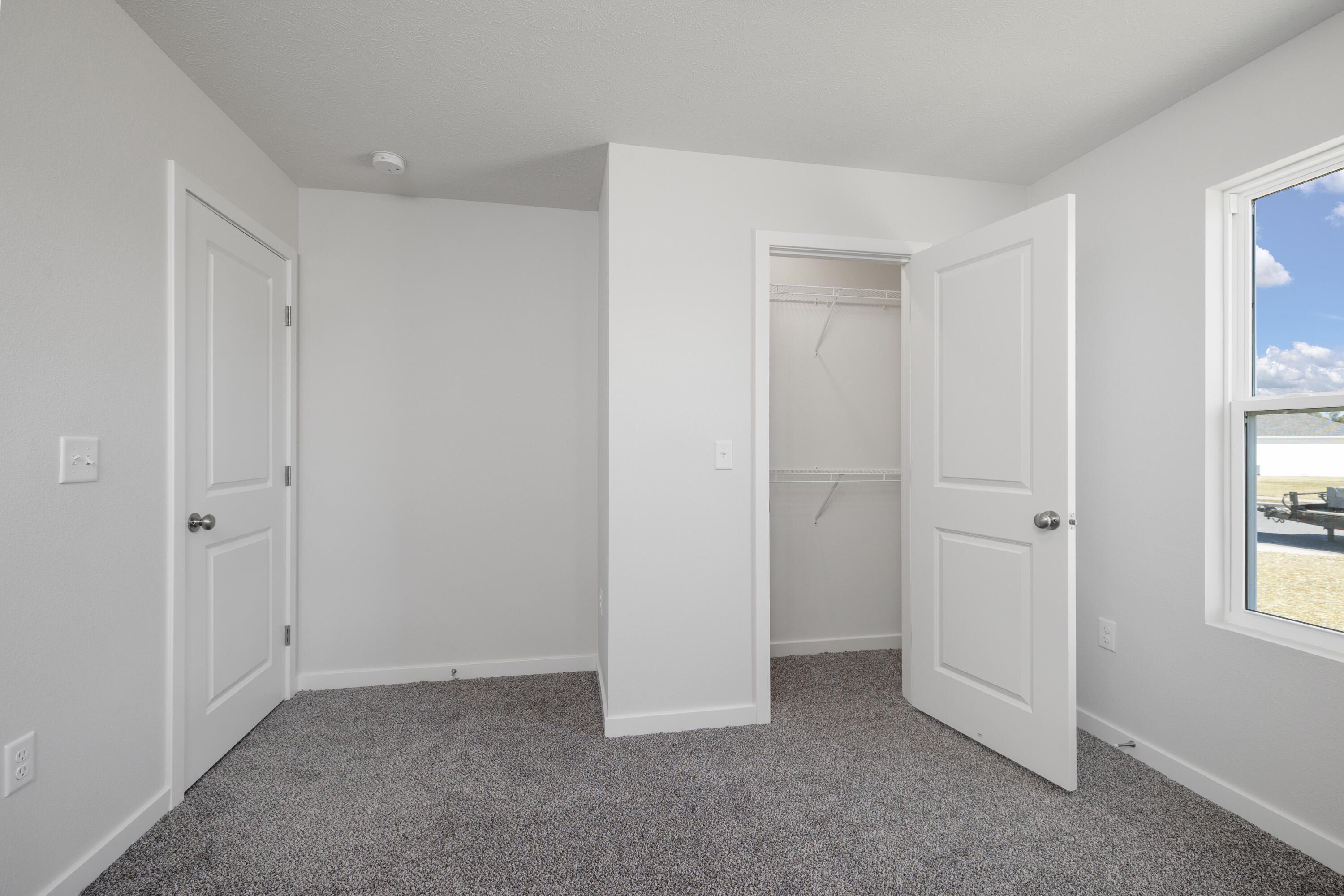 1720 Cash Dr. Mount Vernon, MO 65712