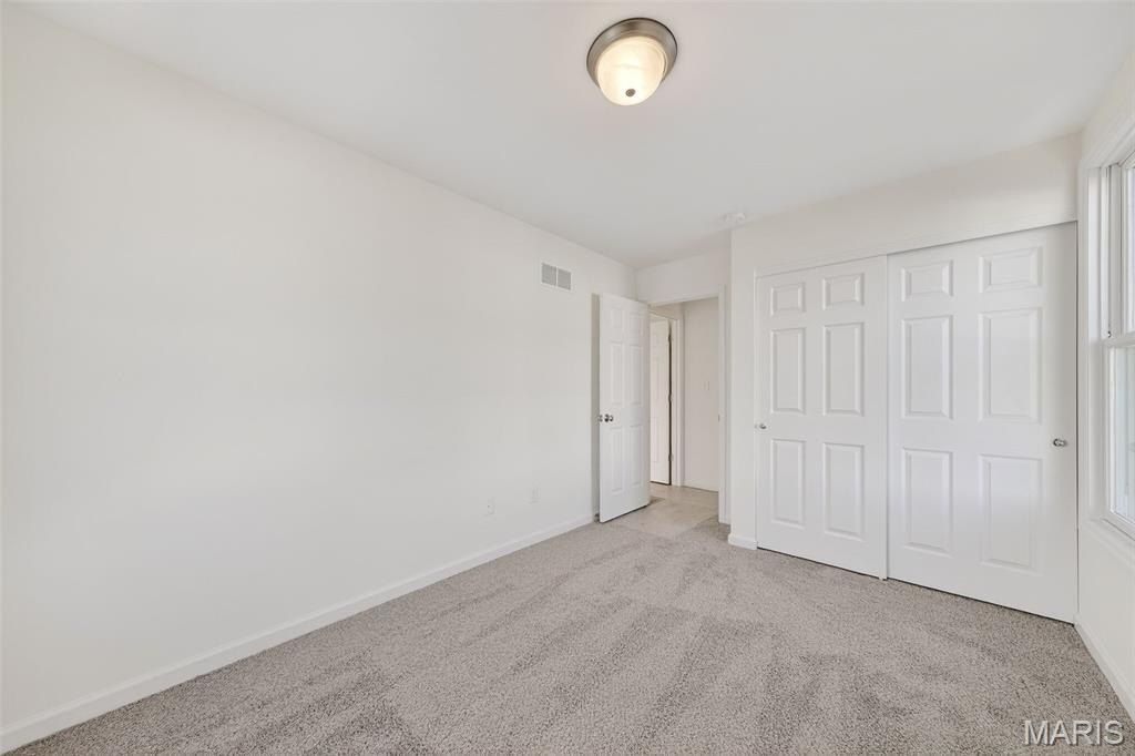 5014 Becks Landing Lane. Saint Charles, MO 63301