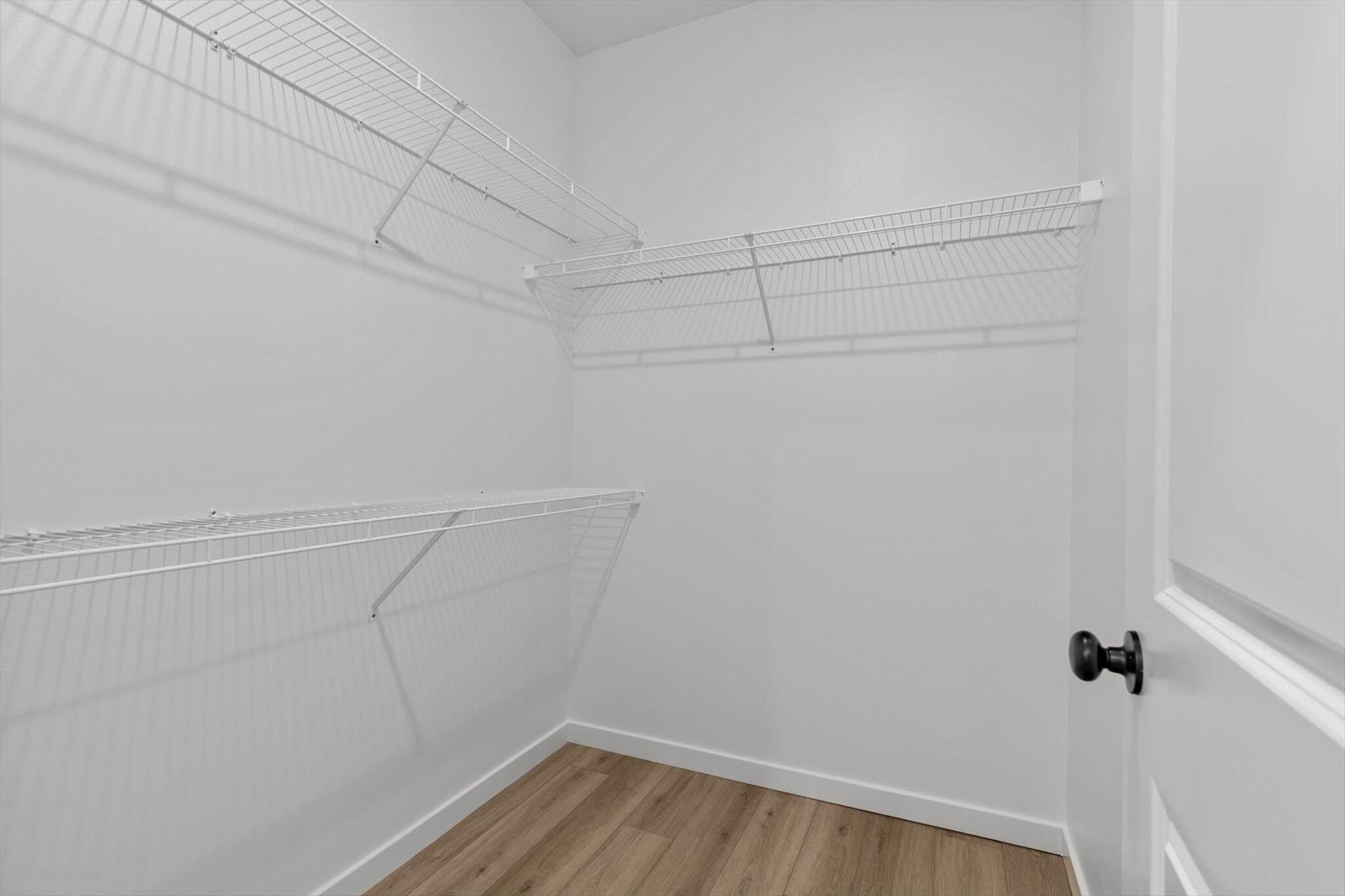 312 Sleepy Meadow. Mount Vernon, MO 65712