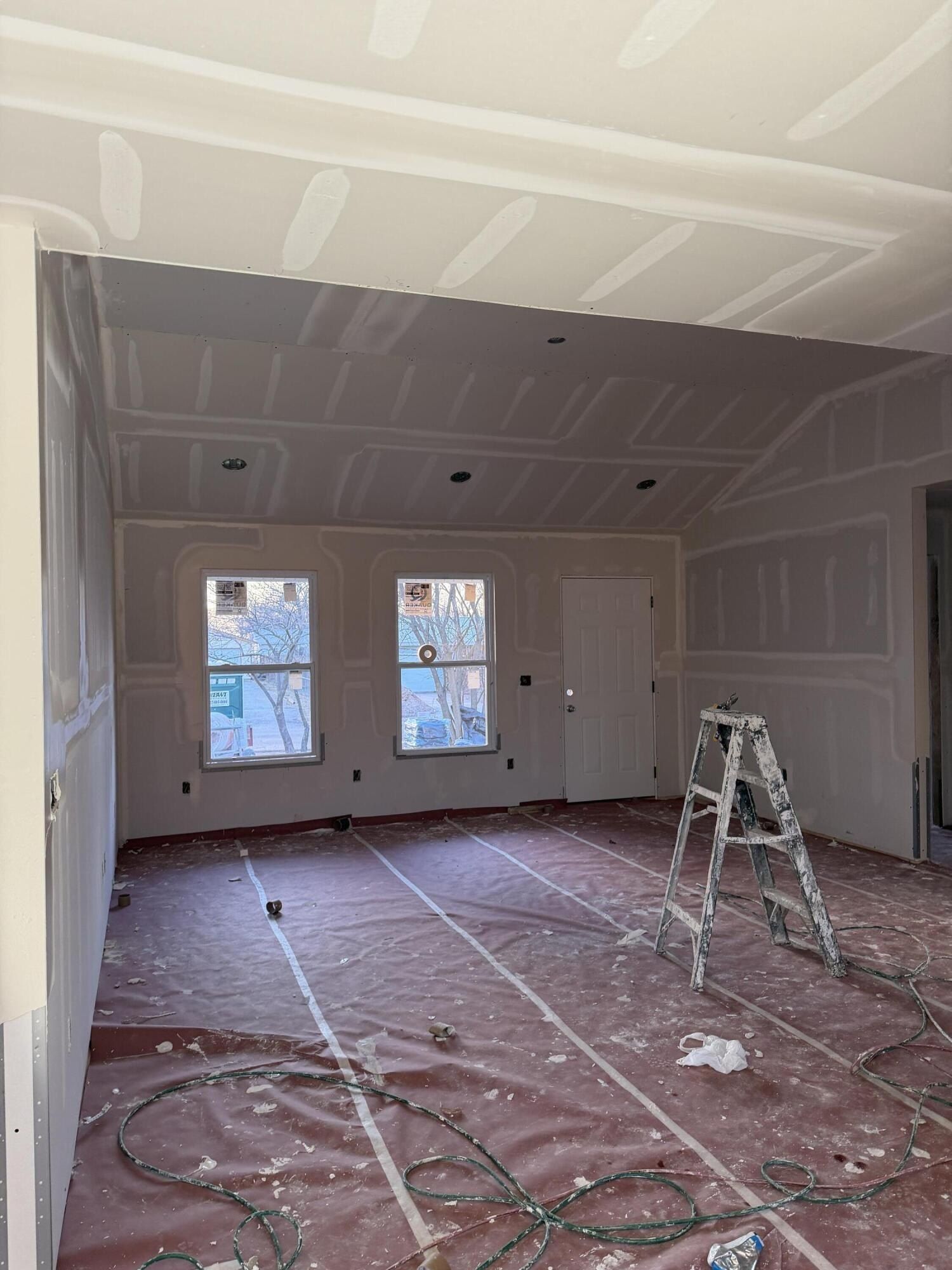 104 N Youngblood Avenue. Marionville, MO 65705