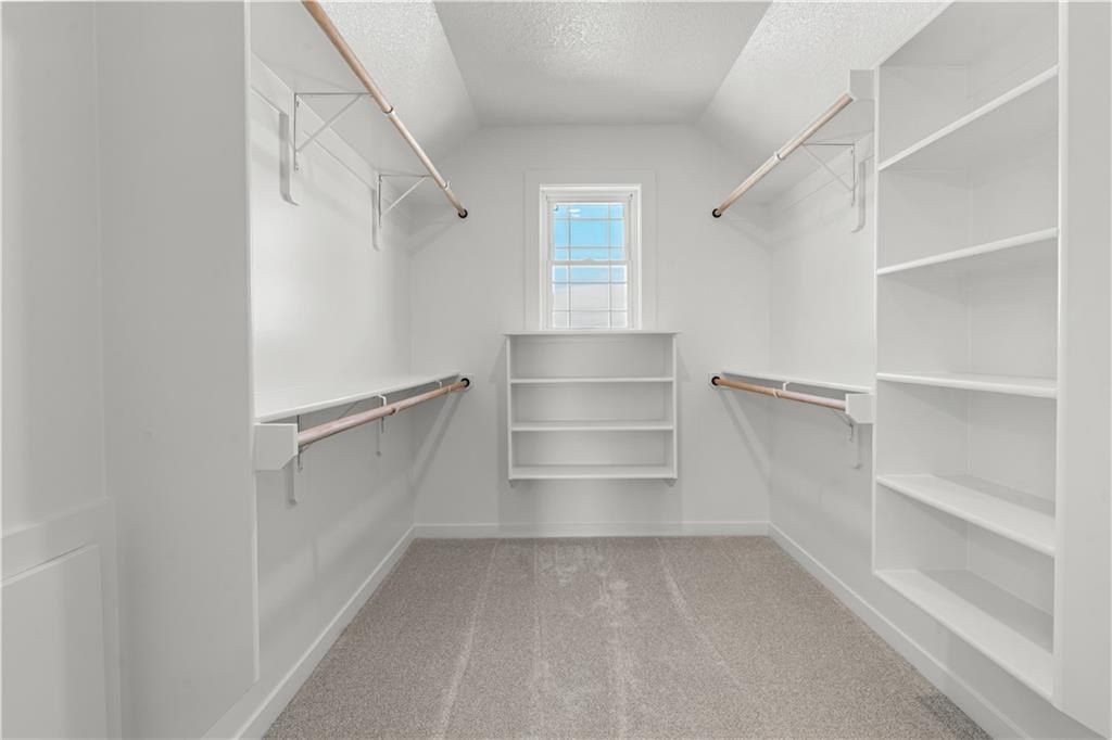 1969 Longview Drive. Liberty, MO 64068