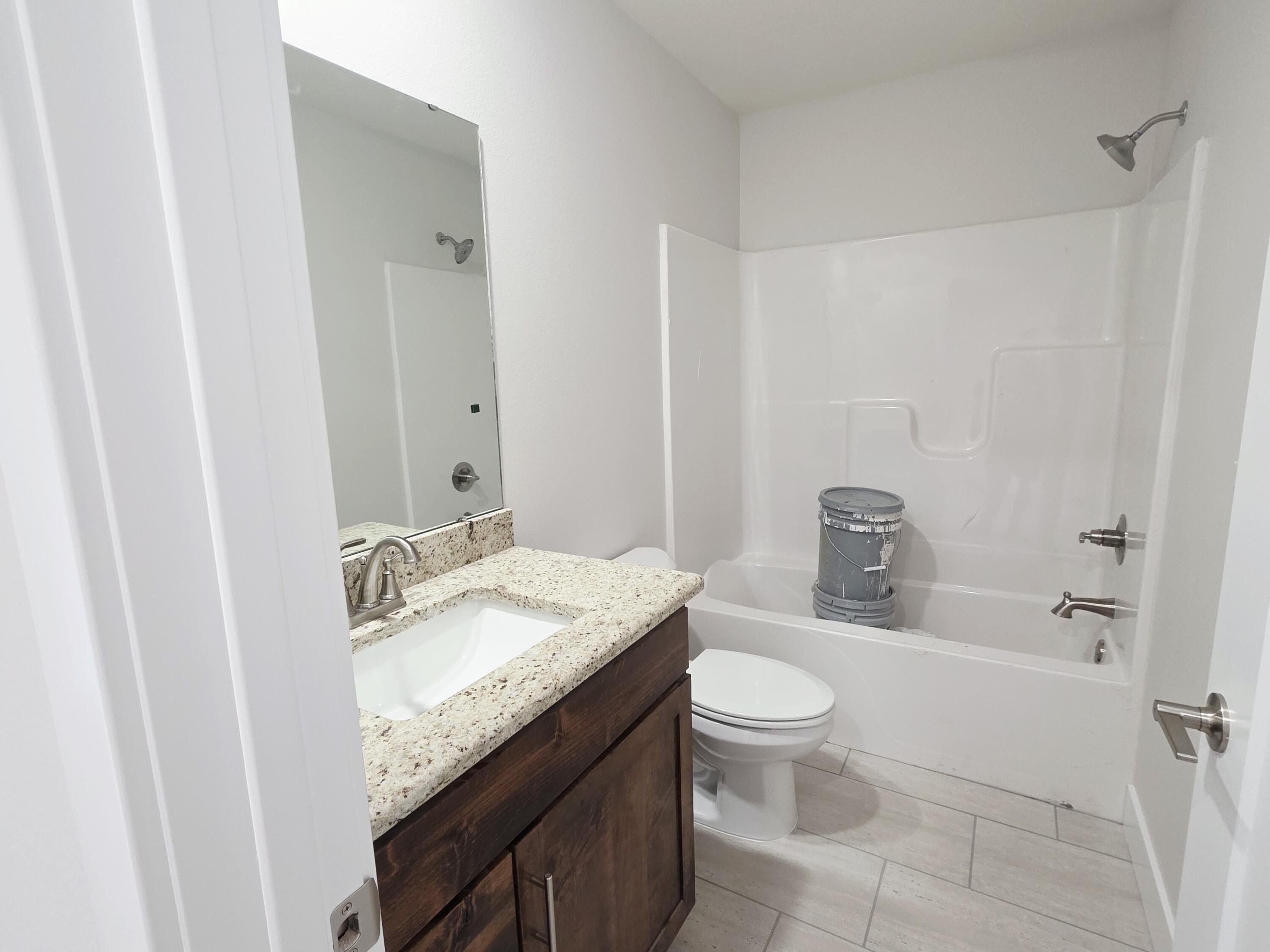 838 E Crystal Avenue. Nixa, MO 65714