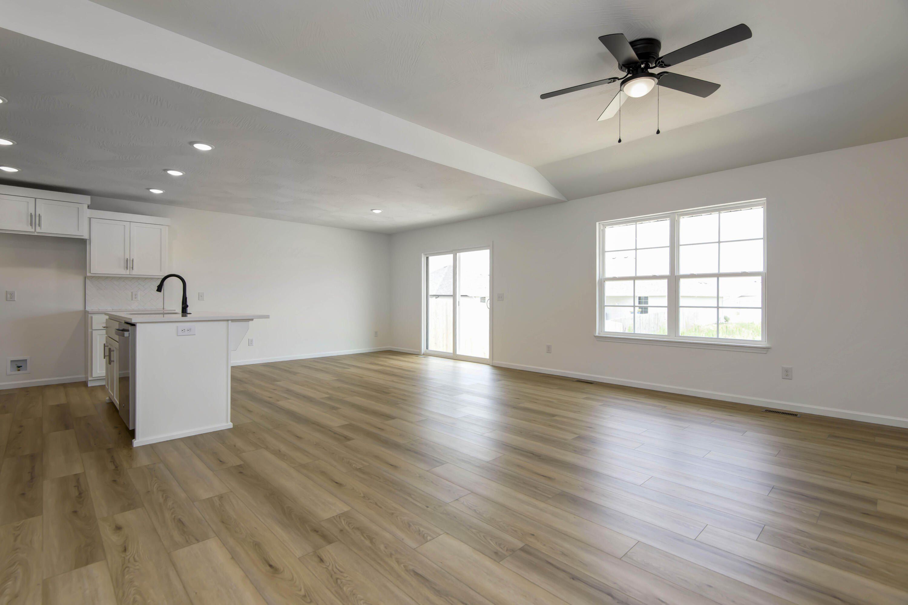 824 S Wheaton Hills Drive Lot 165. Nixa, MO 65714