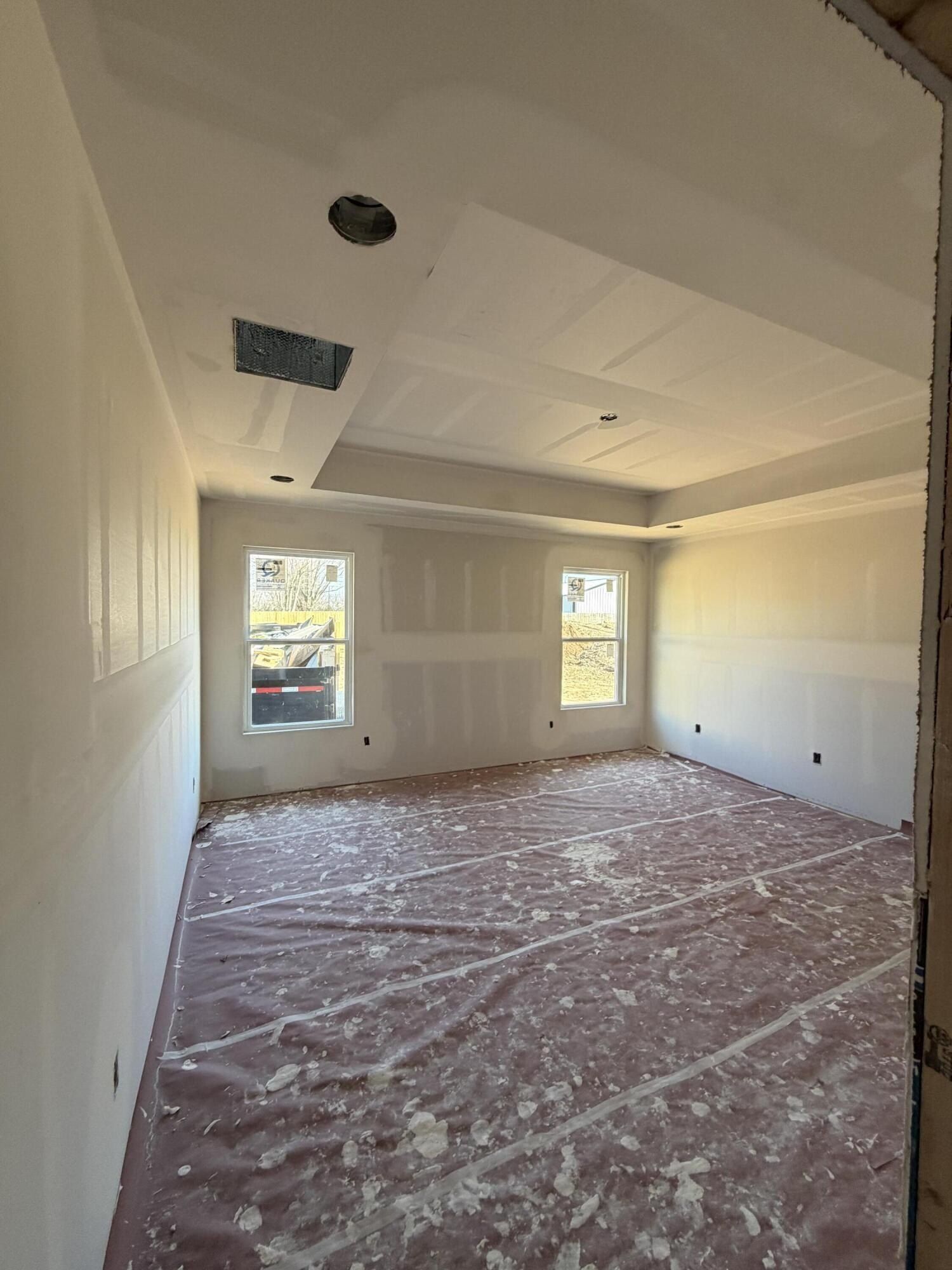 104 N Youngblood Avenue. Marionville, MO 65705