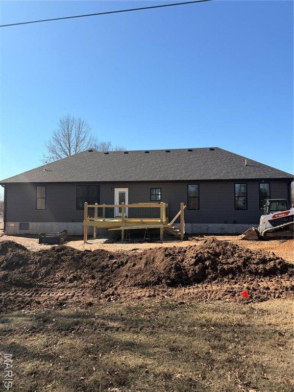 2230 Cherry Blossom Circle. Lebanon, MO 65536