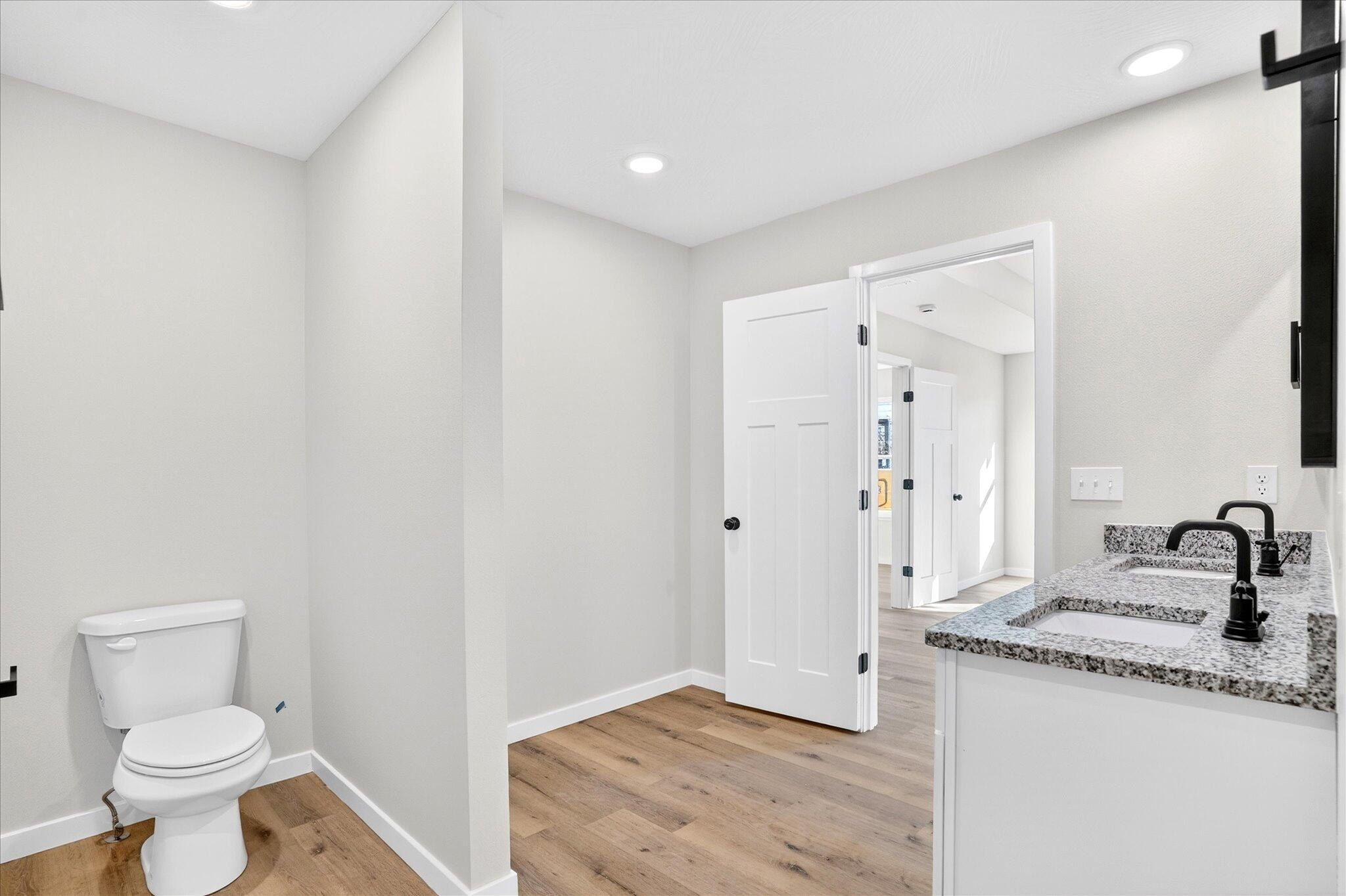 105 Northview Terrace. Ash Grove, MO 65604