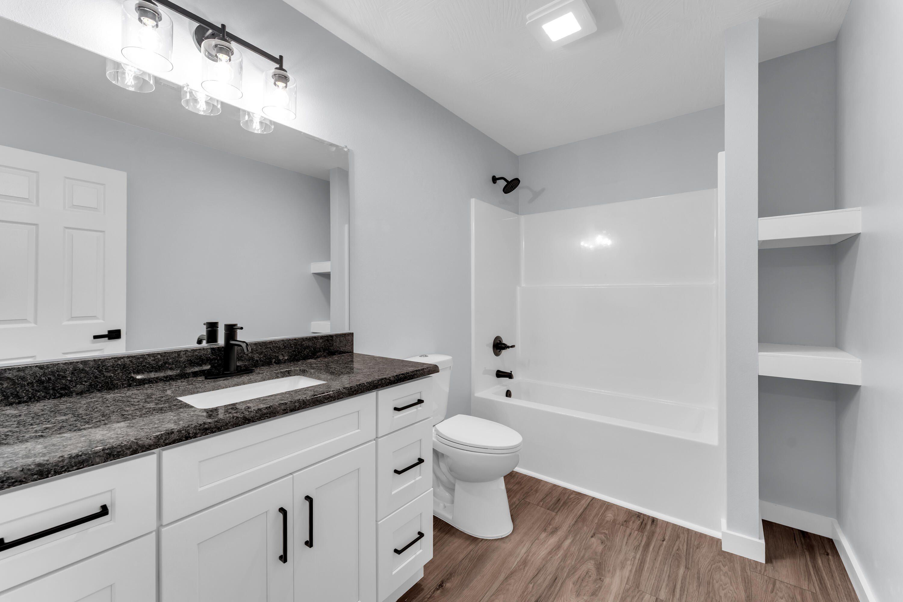 135 Elm. Rockaway Beach, MO 65740