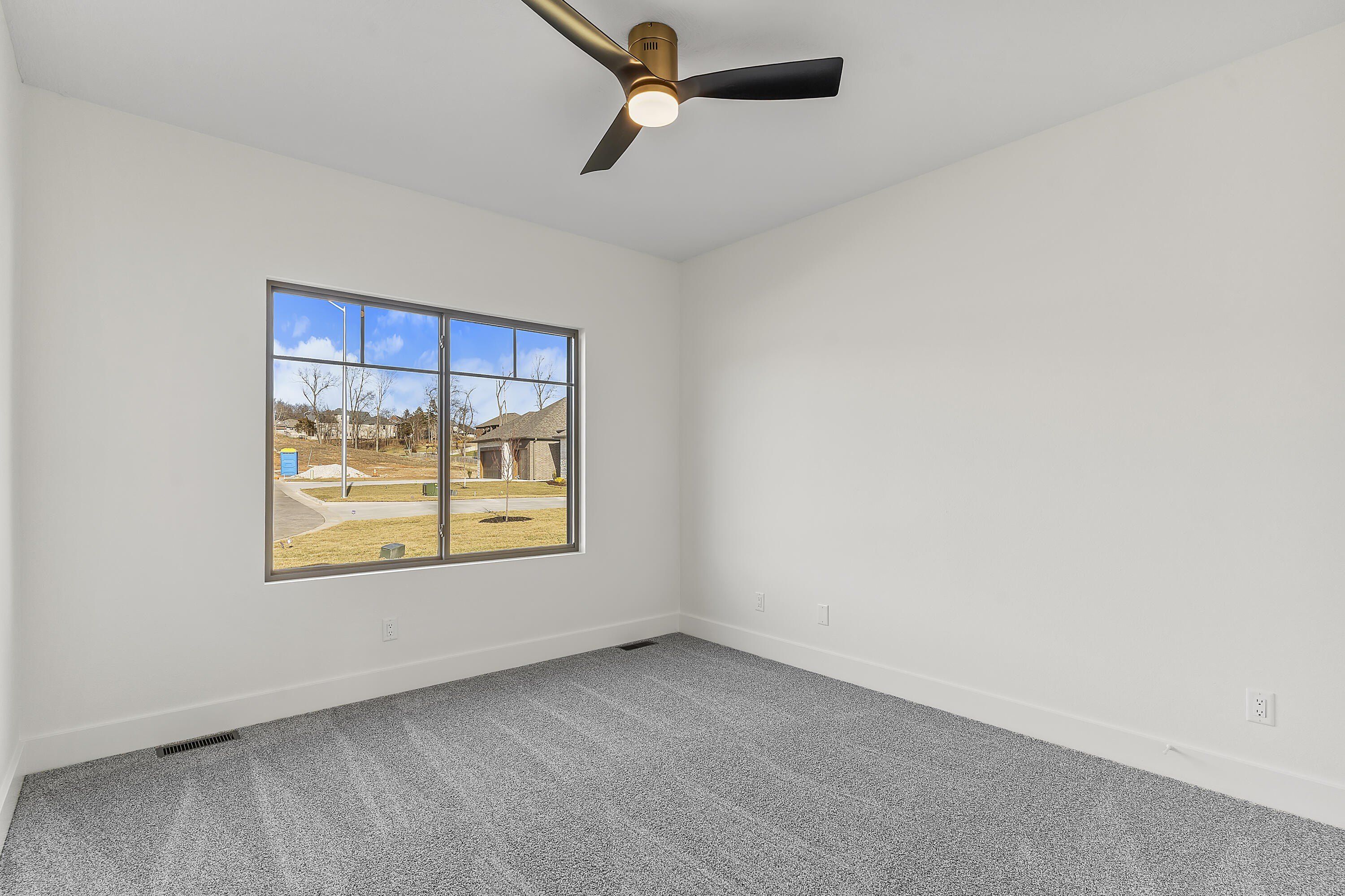5946 S Hearthstone Court. Springfield, MO 65810