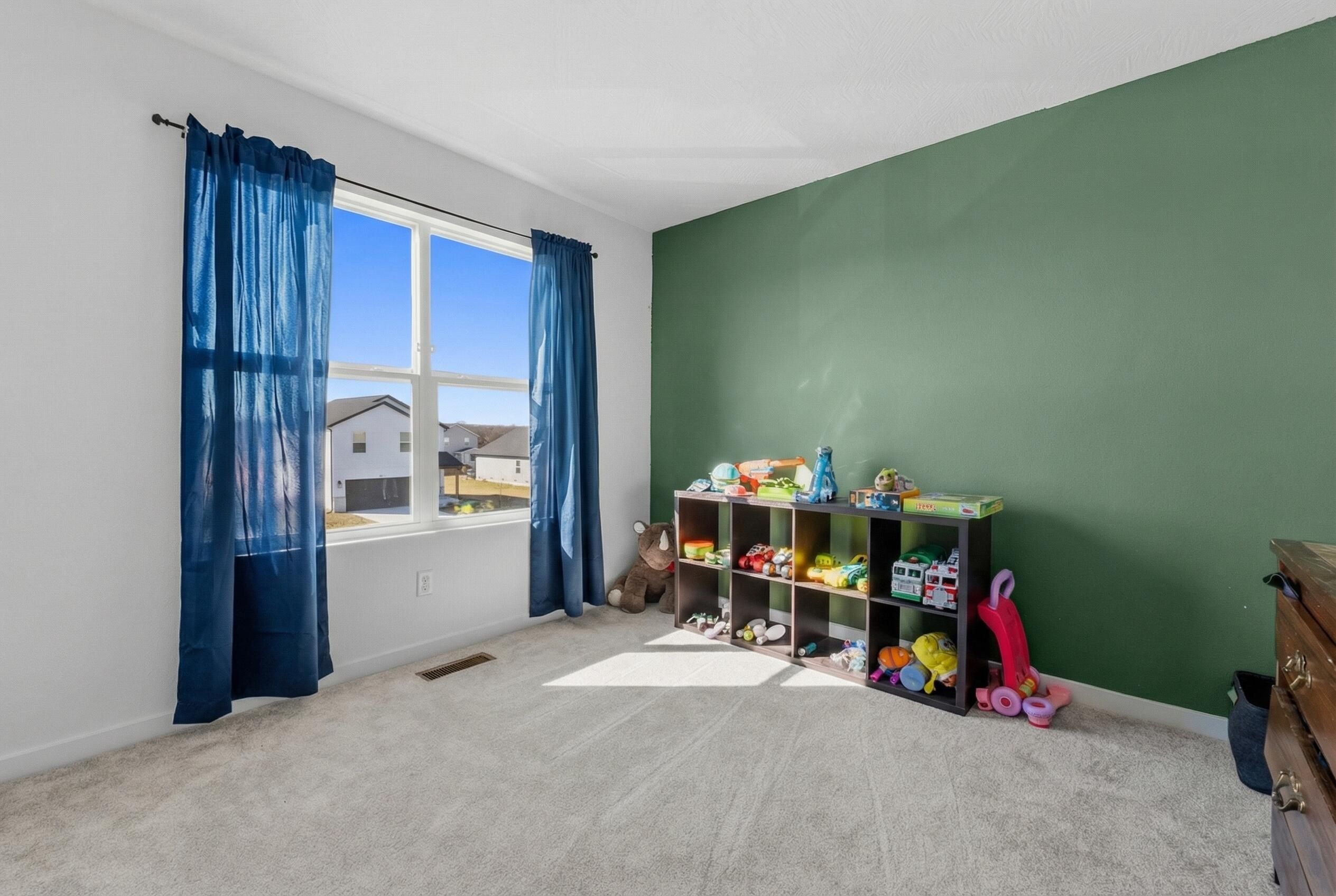 479 S Summit Drive. Willard, MO 65781