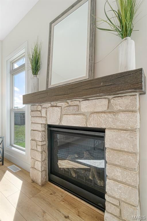 117 Fiddlers Close Road. Washington, MO 63090