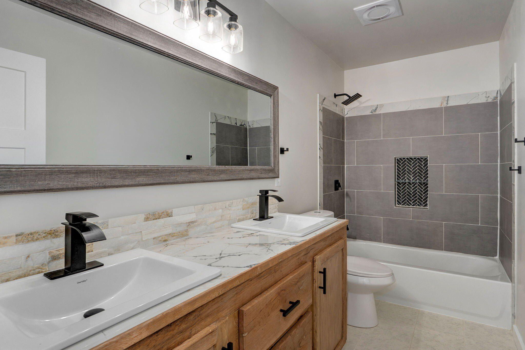 964 Joann Street. Marshfield, MO 65706