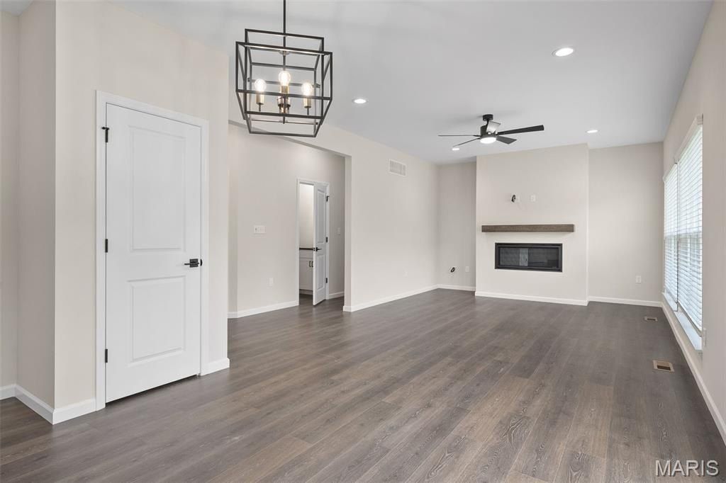 3304 White Pine Drive. Imperial, MO 63052