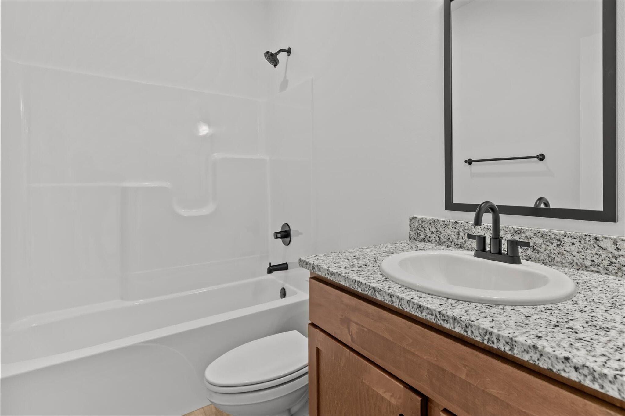 1702 Cash Drive. Mount Vernon, MO 65712