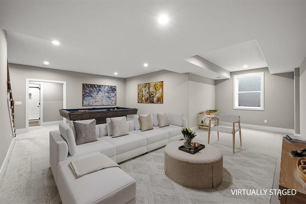 720 Ne Lone Hill Drive Unit B. Lees Summit, MO 64064