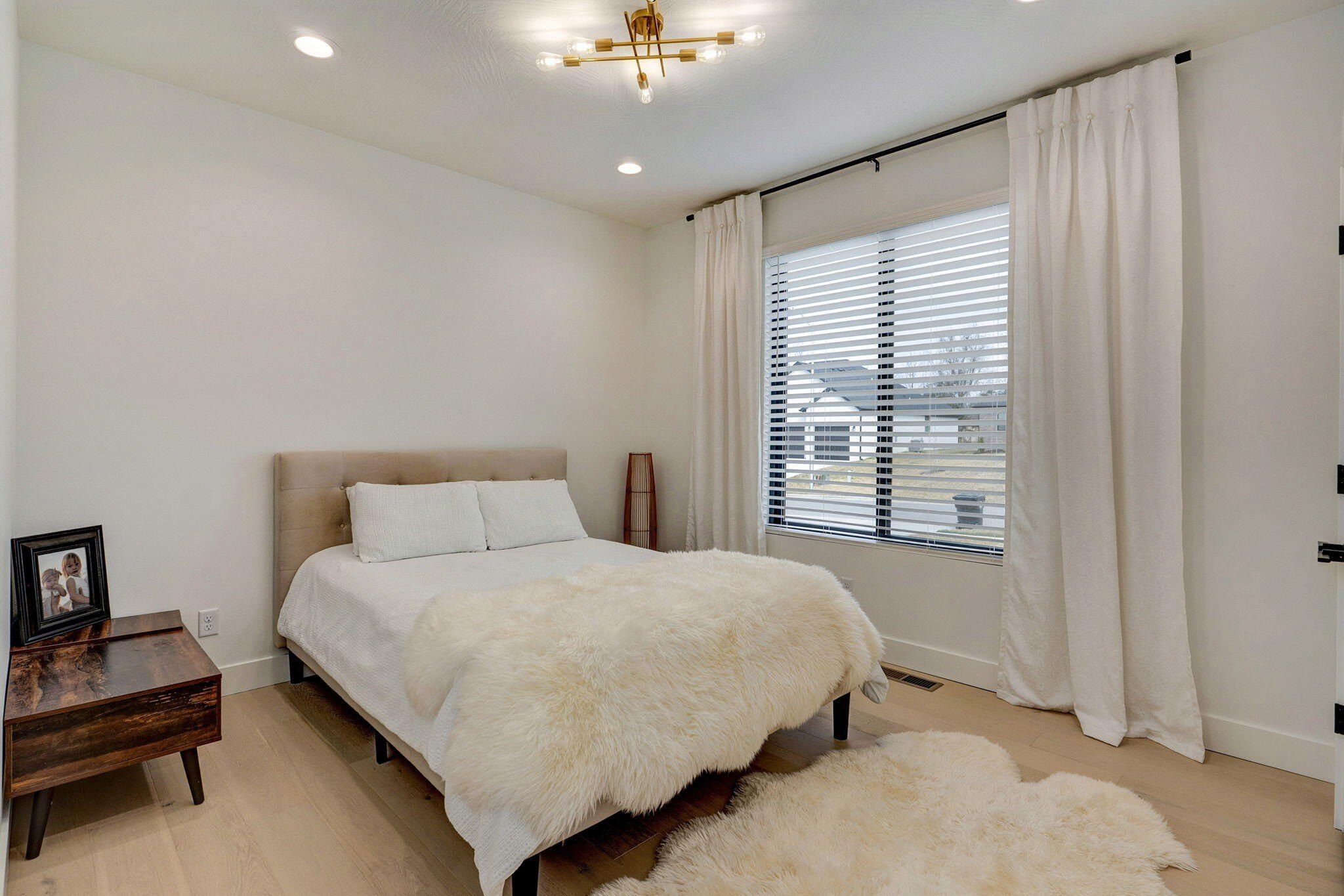 2124 N Silver Charm Avenue. Springfield, MO 65802