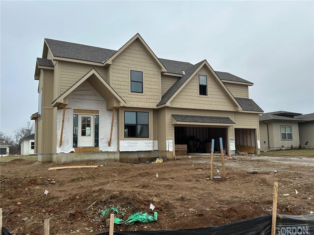 2614 Sw Firefly Lane. Lees Summit, MO 64082