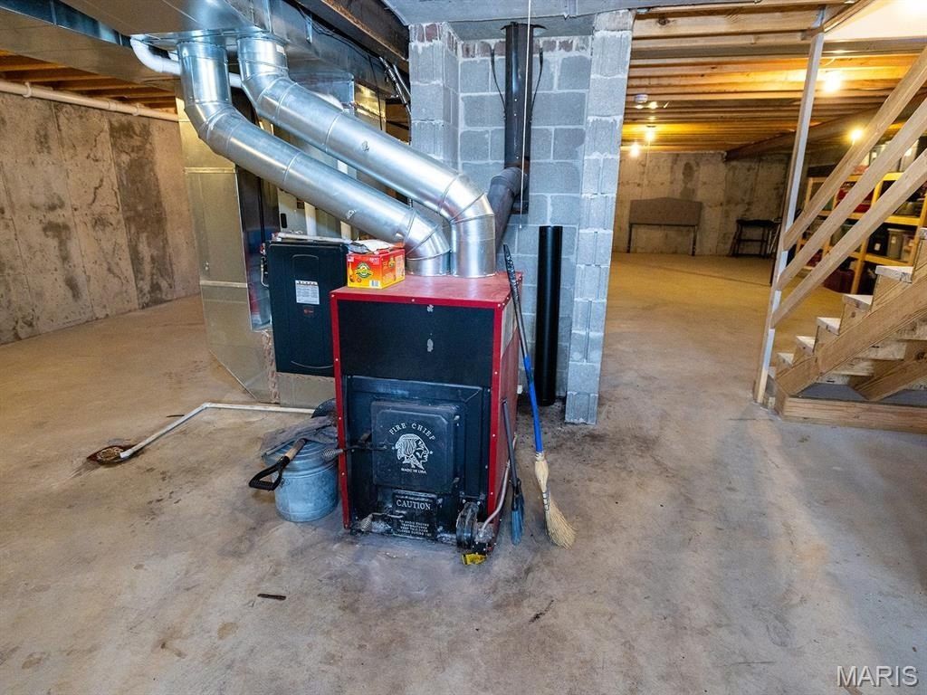 27650 Iowa Road. Perry, MO 63462